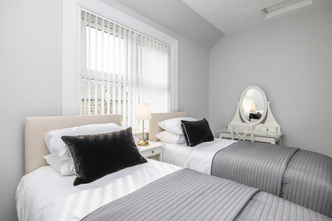 Cosy Town Centre Cottage 피블스 외부 사진